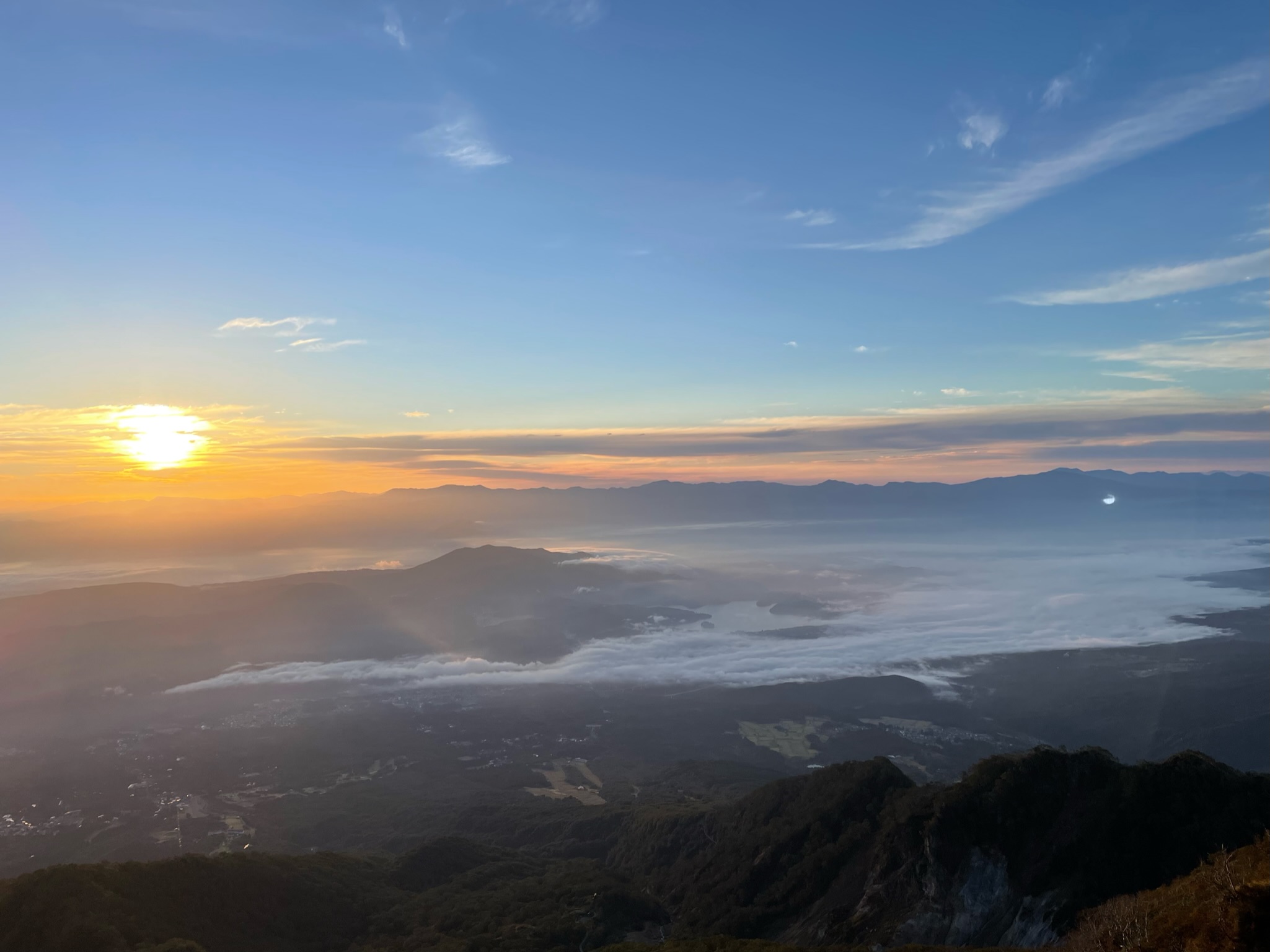妙高山_秋野尻湖朝日